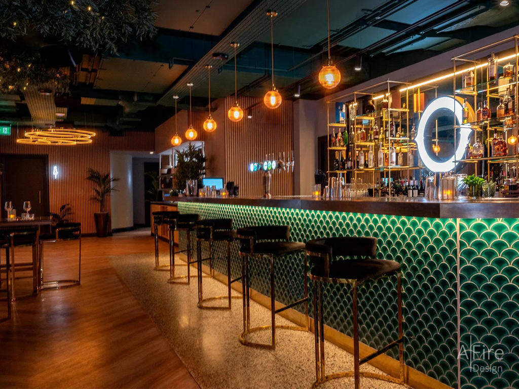 英国Oche The Strand 酒吧|约上三两好友一起围炉饮酒