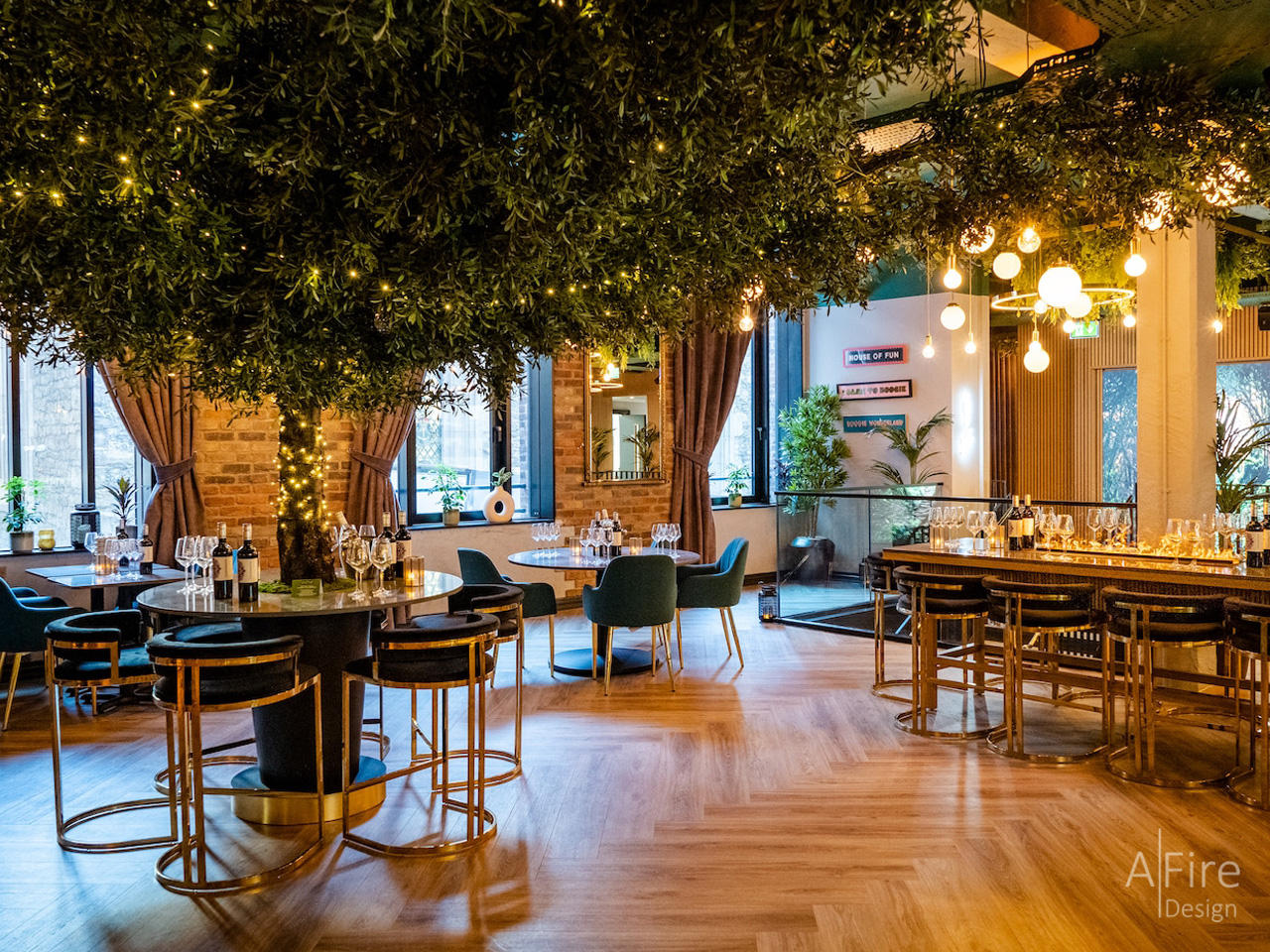 案例丨英国 Oche The Strand 酒吧-图6